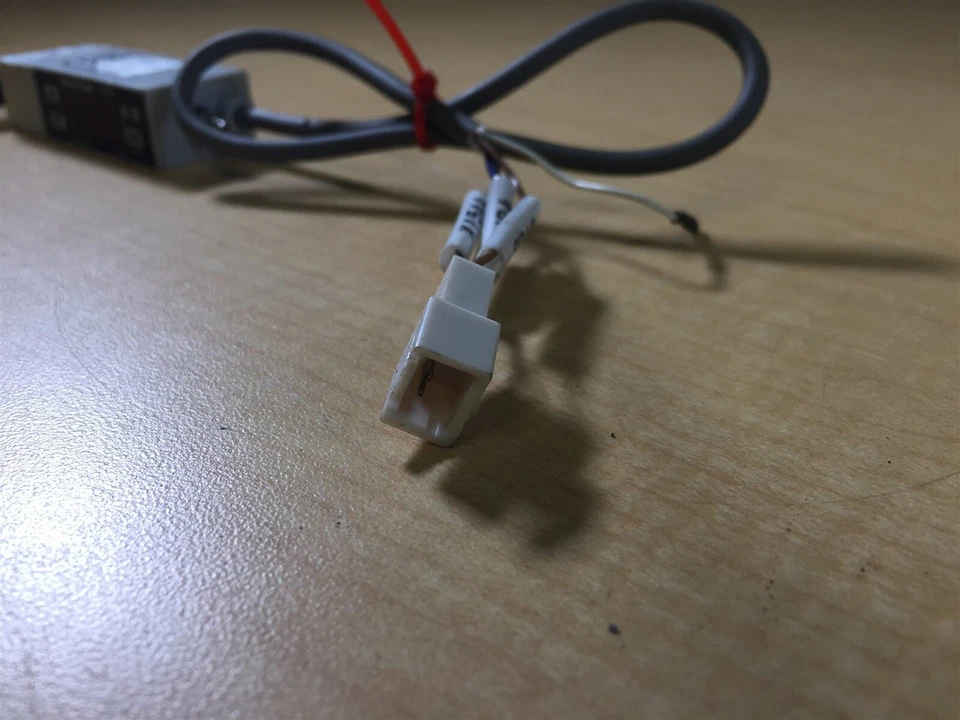 Convum Digital Pressure Sensor MPS-R2M5-G M6 - Image 3 of 4