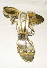 Bakers KASSIDY Gold Metallic Faux Leather w/ Rhinestone Flowers Heels Size 8.5 M