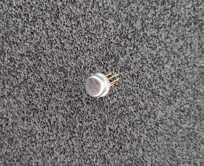 RM4558T RAYTHEON TO99 8pin Dual Operational Amplifier -55°C to +125°C - 1 Stk/pc