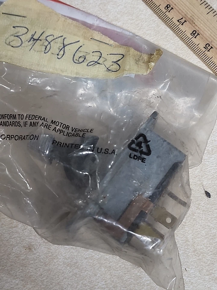  Nuevo de Lote Antiguo 1972-73 Plymouth Fury, Polara, Monaco Mopar 3488623 Interruptor de limpiaparabrisas de 2 velocidades Foto 2 de 3