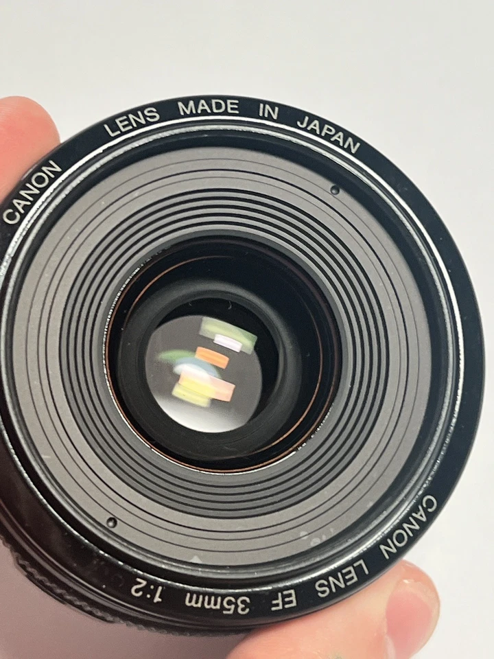 Canon EF 35mm f/2 Wide Angle Prime non-USM EF Lens Made In Japan - image 3 of 4