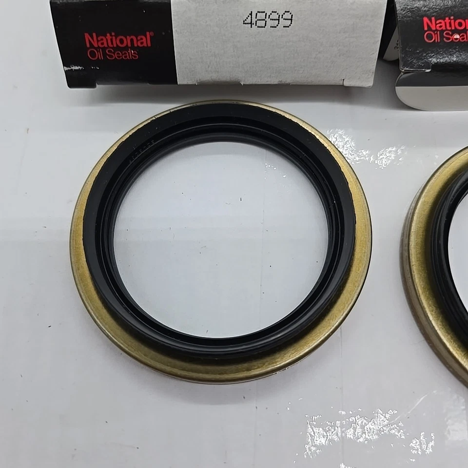 Par (2) de sellos de rueda National 4899 Foto 2 de 3