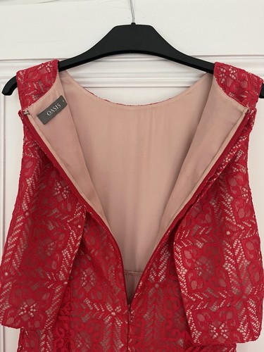 Red Oasis Split Dress With Lace Overlay, Size 10 - Picture 5 of 7