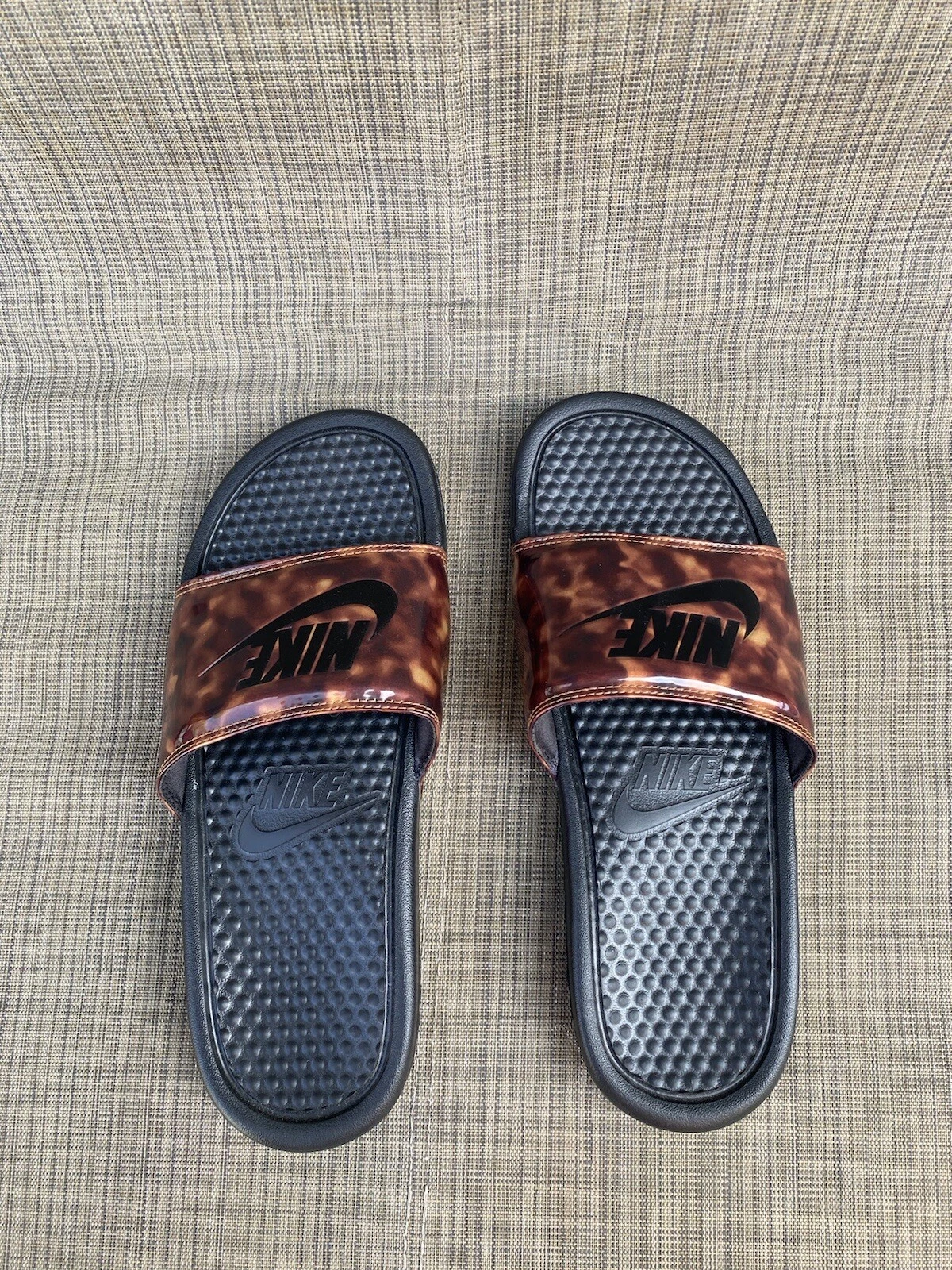 Sandali da donna Nike taglia 9 nuovi multicolore