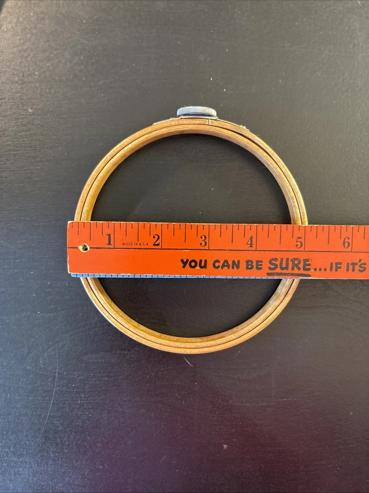Vintage QUEEN Tension Wheel 5" Wood Embroidery Hoop Felt Lined PAT’D Made in USA - Image 2 of 4