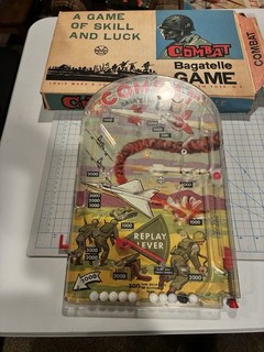 Vtg. 1950's Louis Marx Toys COMBAT Bagatelle Pinball Style Game in ORIGINAL Box!