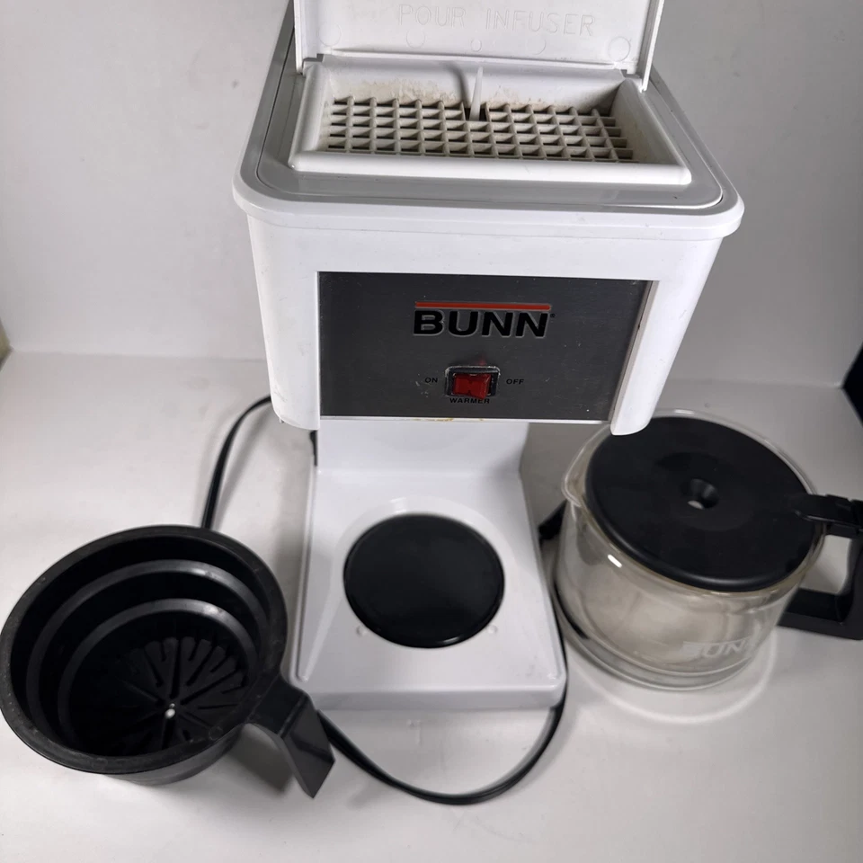 Cafetera y jarra de goteo Bunn GRX-W blanca de 10 tazas EE. UU. Foto 3 de 4