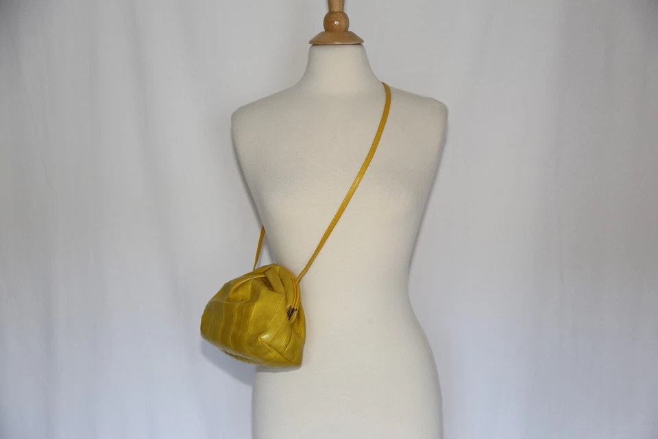 Autêntica bolsa de ombro Tamara Mellon genuína pele de enguia feita na Itália - Imagem 3 de 4