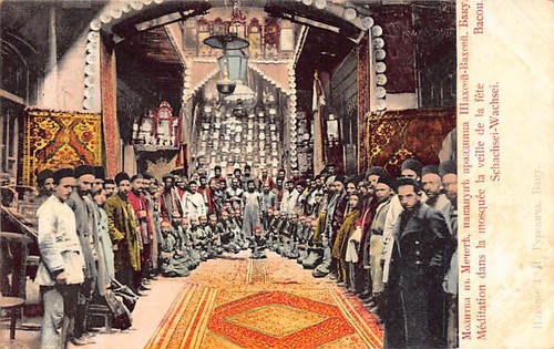 Azerbaigian - BAKU - Preghiera alla Moschea, alla vigilia dello Shahsey-Vakhsey (Cenere - Foto 1 di 2