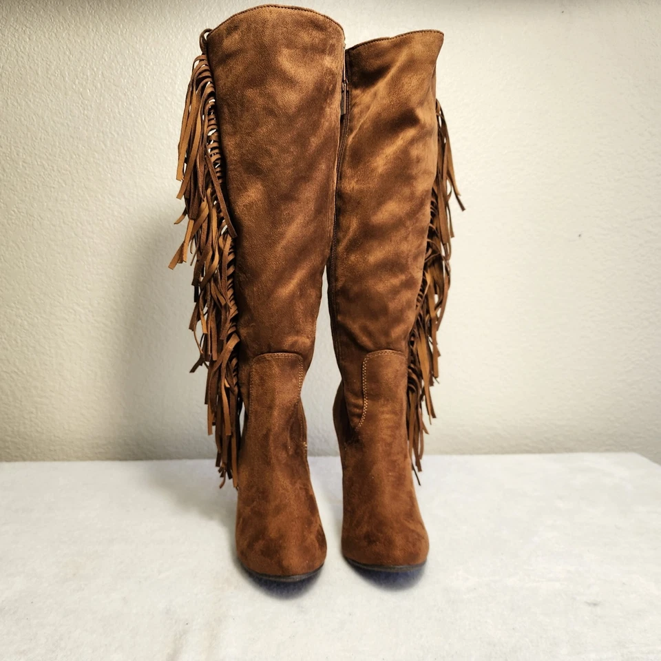BRECHELLE'S Women's Boots  Suede Knee High Heel Fringes Zipper  Size 6.5 - Image 4 of 4