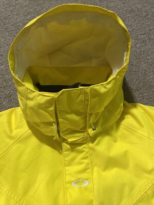 Mens Medium Oakley Ski Snowboard Anorak Fit Jacket Magnetic