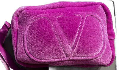 New Valentino Beauty Cosmetic Makeup Bag /Pink Bag Travel Pouch