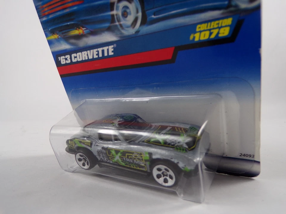 Van / Sports Car / Hot Wheels 63 Corvette 1079 24093  #21 - Image 4 of 4