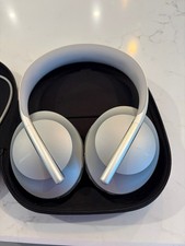 Bose Noise Cancelling Headphones 700 Silver/White-BRAND NEW / Sealed