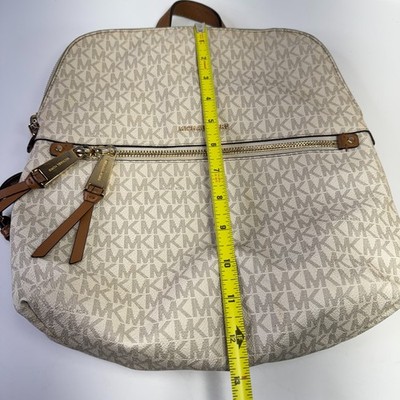Michael Kors Signature RHEA Slim Zip Backpack Medium Vanilla  display picture 3