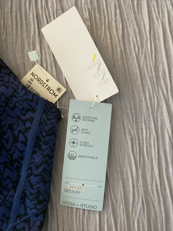 Sujetador deportivo Zella grande Live In espalda deportiva en azul Twilight Wave, almohadillas sin cable $39 Foto 2 de 4