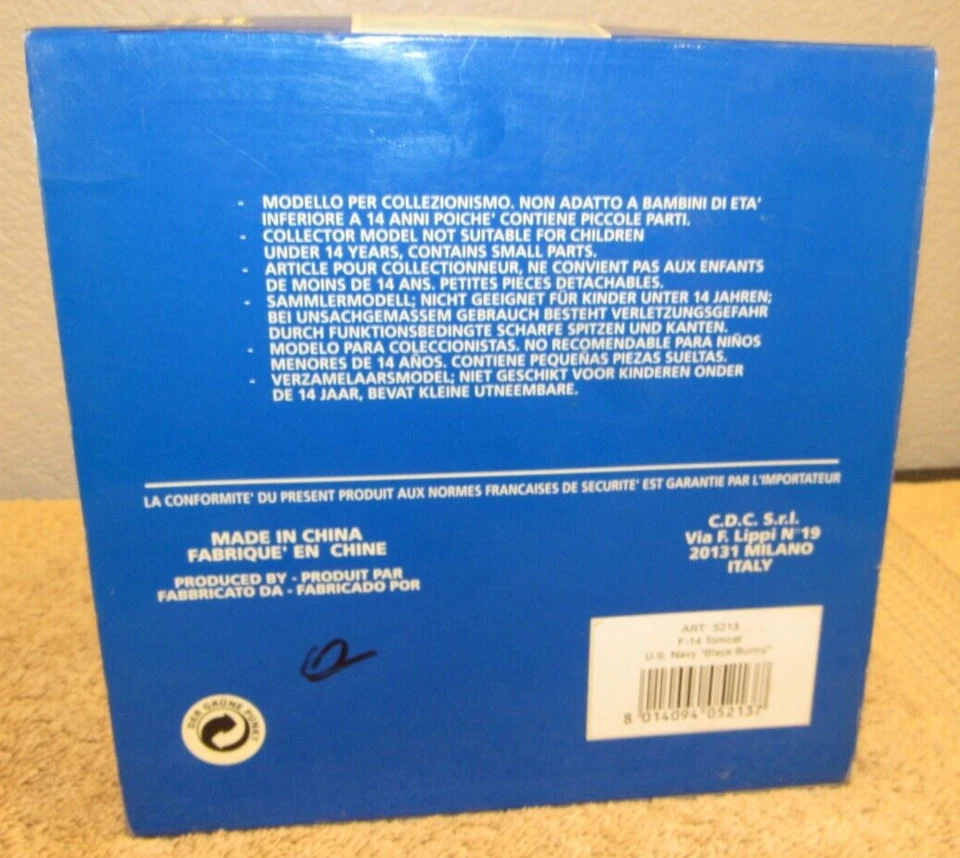 Modelo de avión jet F-14 Tomcat de la Marina de los Estados Unidos Black Bunny Armour Collection escala 1:100 Foto 4 de 4