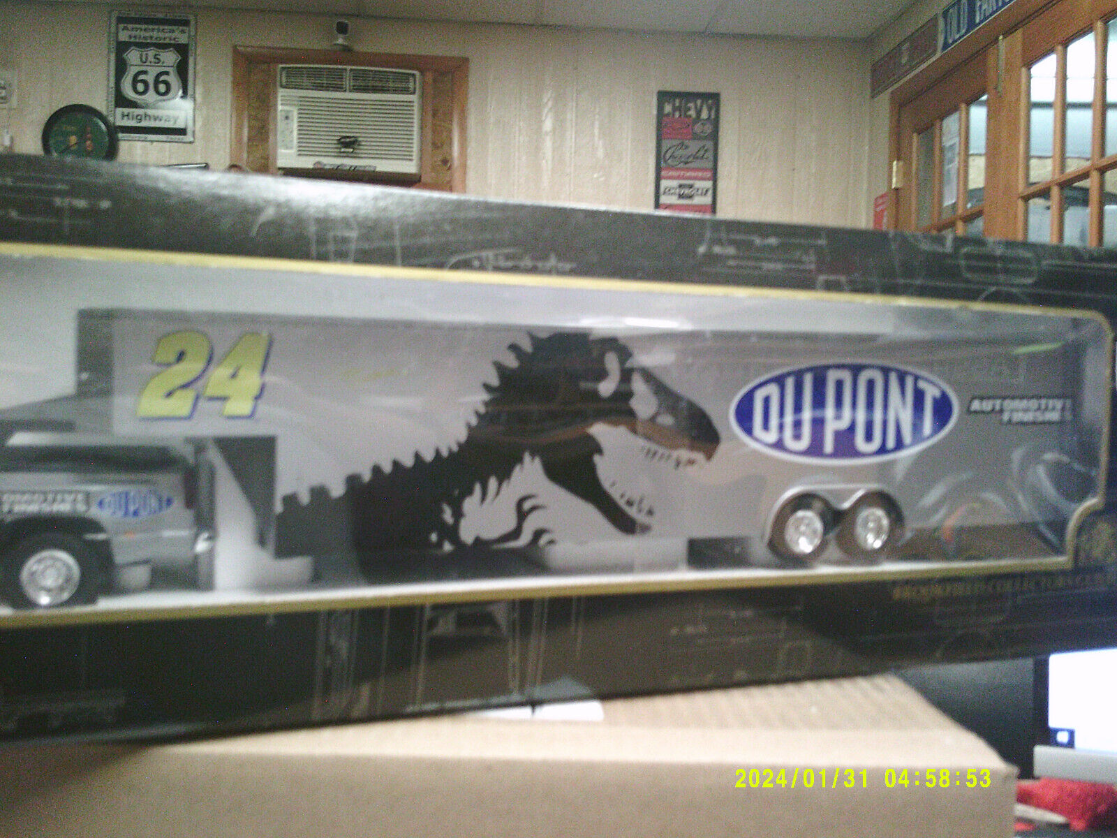 Picture 3 of 6