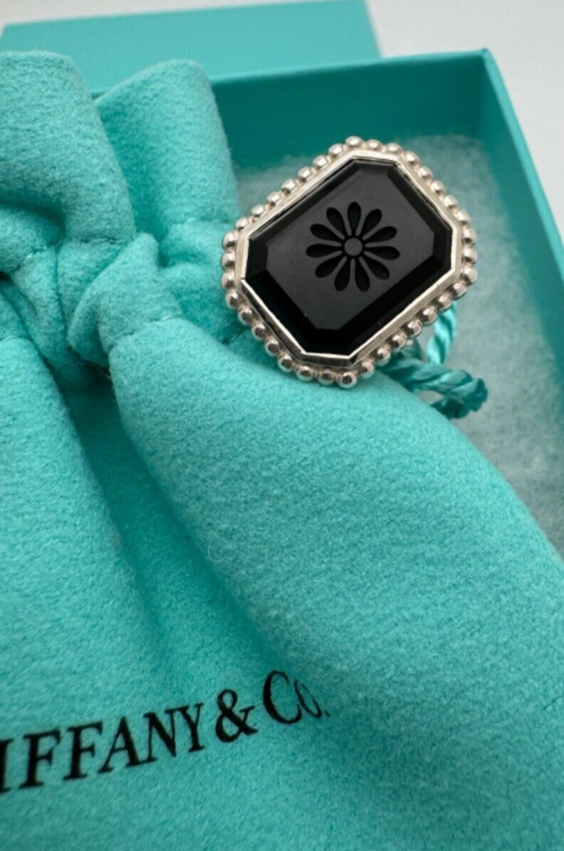 Tiffany &Co. Black Onyx Ziegfeld Daisy Ring Size 5 Sterling Silver