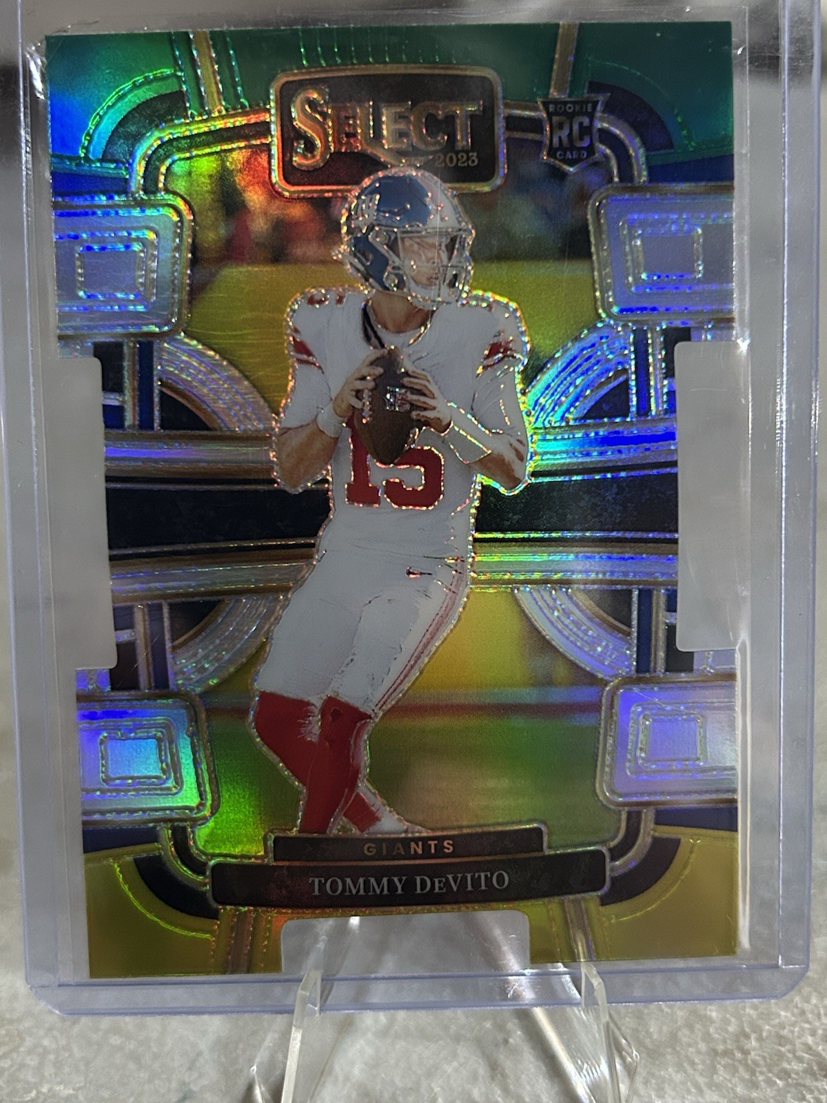 2023 Panini Select - Concourse Tommy DeVito #73 Green & Yellow Prizm Die-Cut...