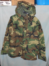 USGI Woodland Cold Weather Camouflage Parka Medium Regular GORETEX Free Shipping