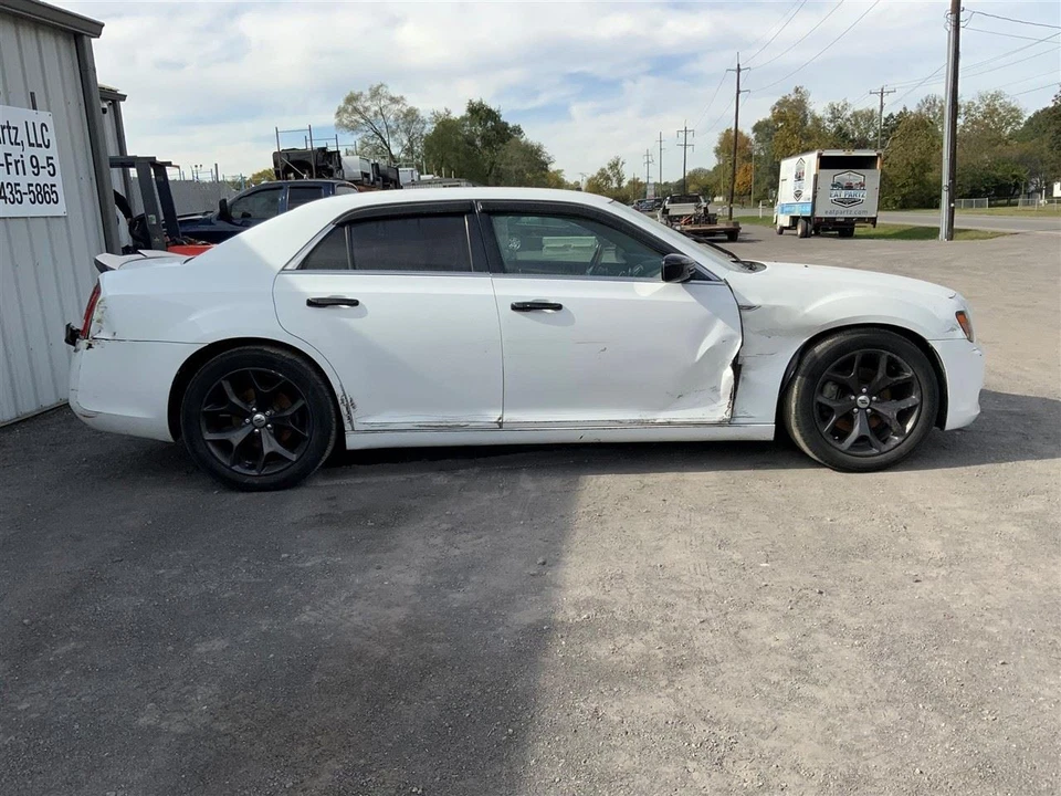 Pinza de freno trasera Chrysler 300 2005-2023 para pasajeros AWD OEM Foto 4 de 4