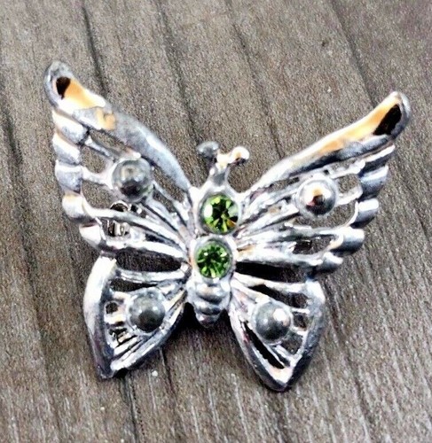 Butterfly Brooch Silver Tone Green Coloured Glass Stone Vintage 1980  - 第 1/8 張圖片