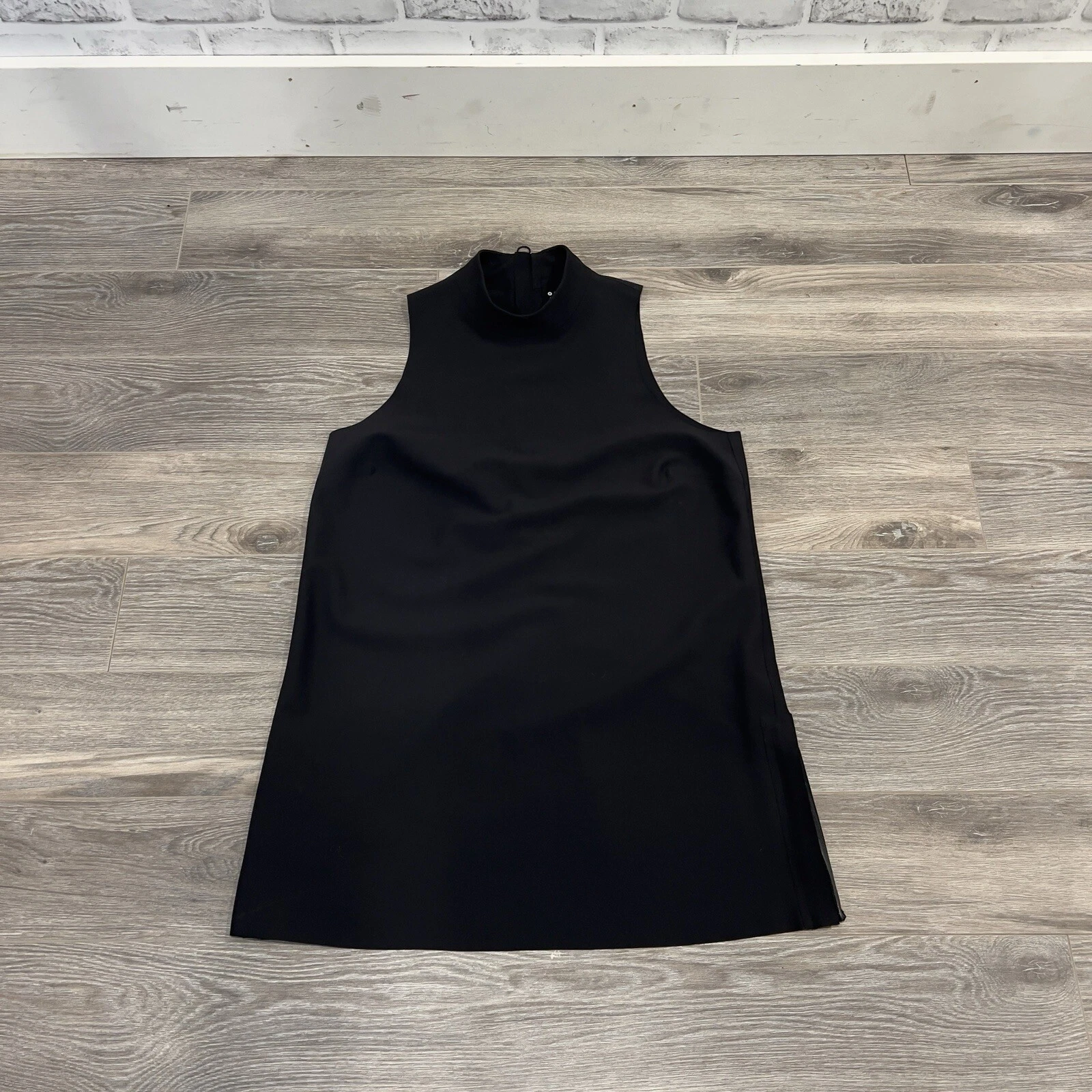 UNDERCOVER Athleta finto collo smanicato activewear mini abito donna taglia S nero zip laterale