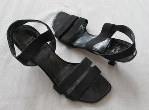 black strappy kitten heel shoes