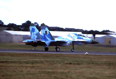 Original Farbdia Su-27UB Flanker '62 von 831 IBAP Ukrainischer AF