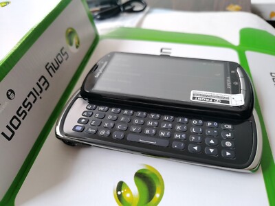 海外限定発売Xperia pro MK16i起動確認済み、箱付き Sony Ericsson Xperia Pro MK16 MK16i | 3.7 in Touchscreen | 8.0 MP