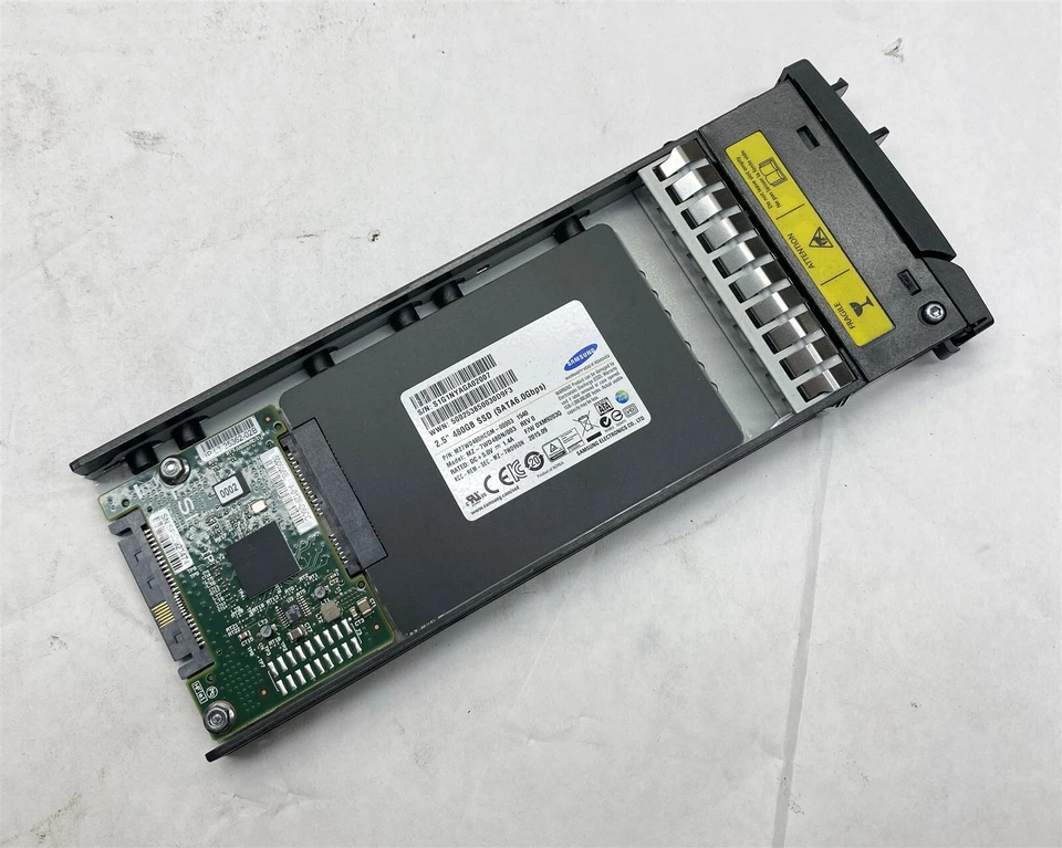 Quantum QXS EB-2425 24-Bay SFF Storage Array 22*480GB SSD 2*Controller 2*PSU - Image 3 of 4