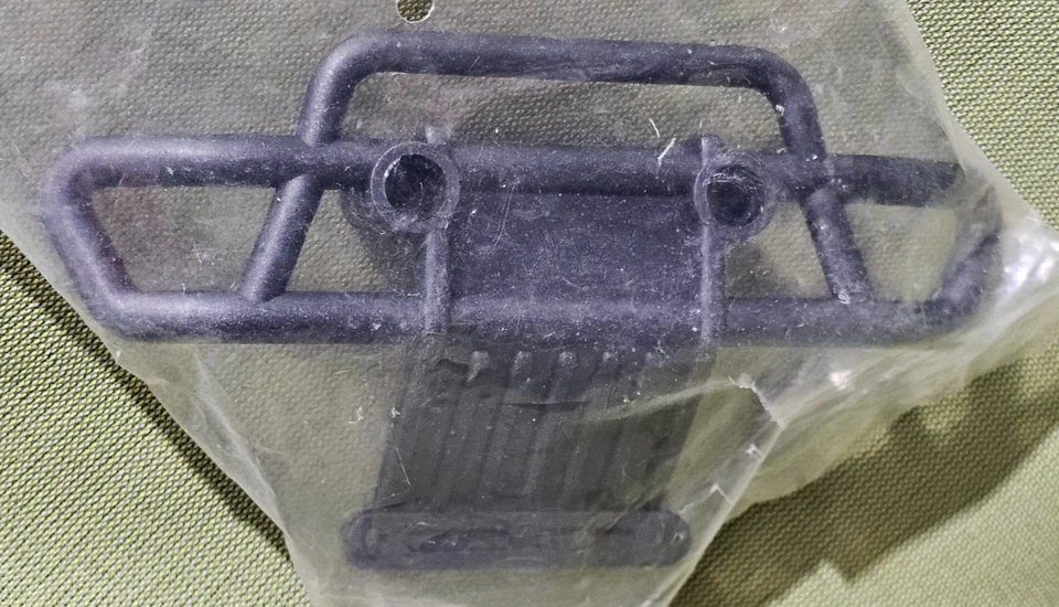 Parachoques trasero de plástico RED08003 modelos Redcat Racing Volcano Foto 2 de 2