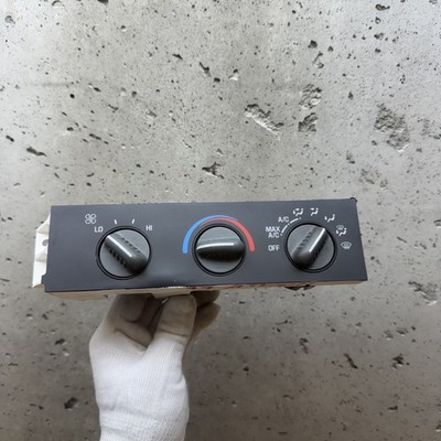 GMC Chevy Isuzu Climate Control Module Panel Dash HVAC AC Switch 16238445 - OEM