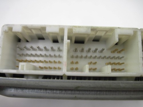 ECU ECM COMPUTER Vibe 2004 04 Automatic 672683 - Picture 6 of 7