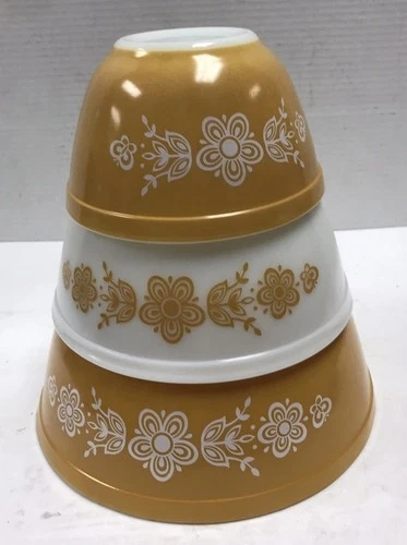 Vintage Pyrex Mixing Bowl Set 401 402 403 Butterfly Gold & White Floral