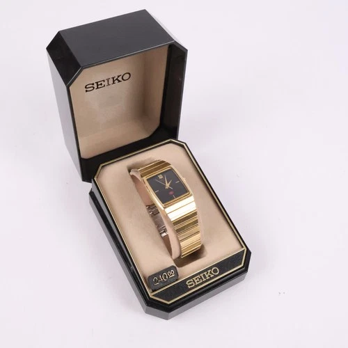 Seiko 5Y01-5020 Gold Tone Tank Quartz Watch w/ Box Runs Good Vintage