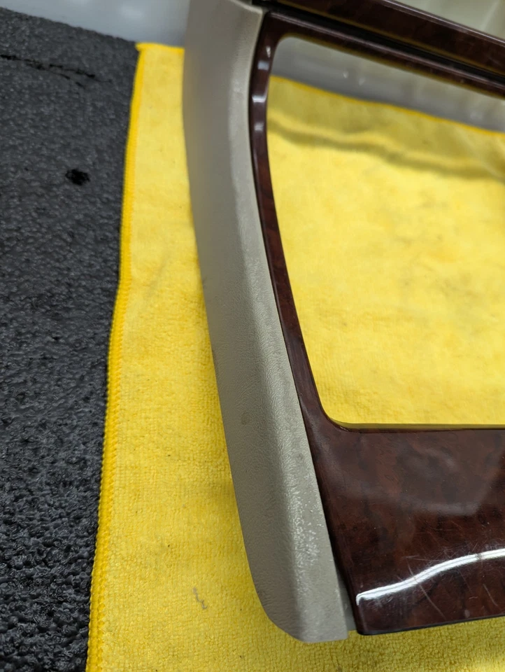 03-06 Cadillac Escalade Center Console w/clock Trim Bezel Woodgrain Foto 4 de 4