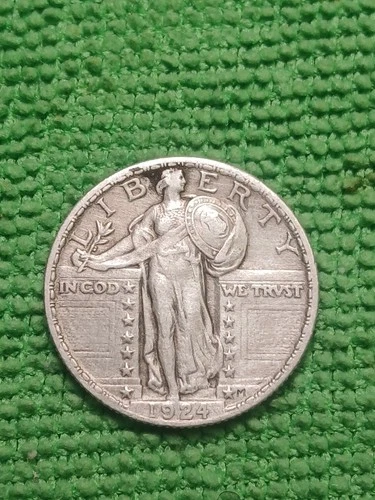 1924 Standing Liberty Quarter Really Nice 90% Silver Coin