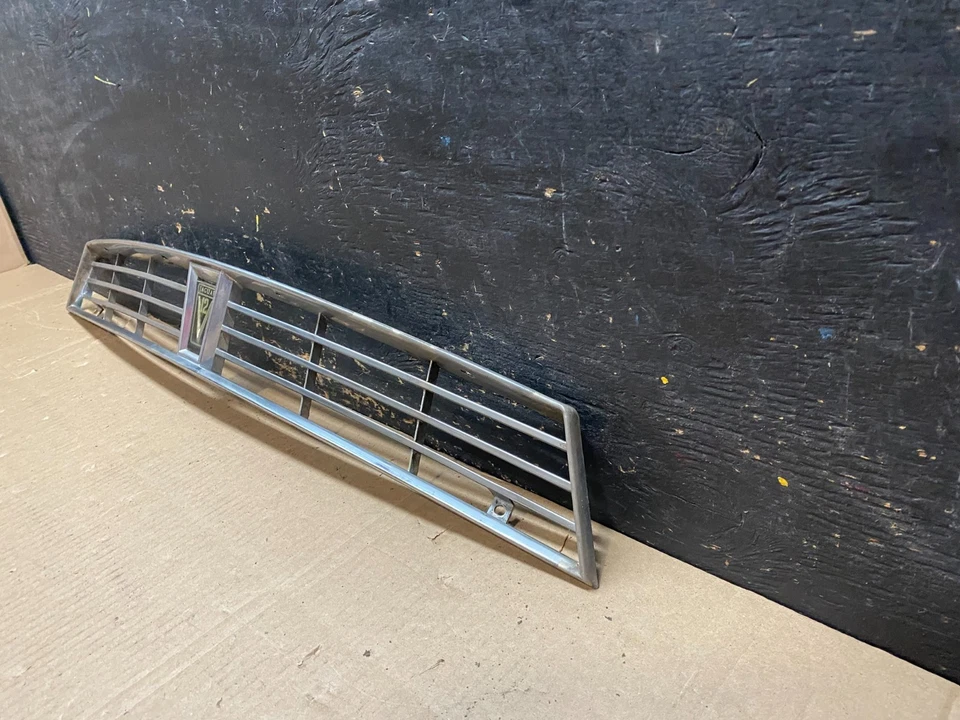 Parrilla superior delantera Jaguar XJS 1987 a 1991 OEM U0101 PS Foto 2 de 4