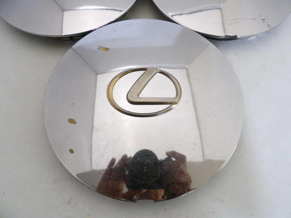 Set of 3 1993 1994 LEXUS LS400 Chrome After market Center Caps - Image 4 of 4