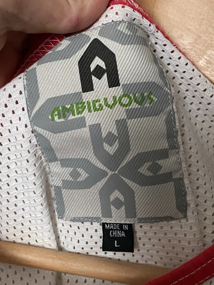 Vintage Ambiguous Men’s Tank Top Mesh Skate Skateboard Surf Hip Hop White Sz L - Image 4 of 4