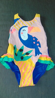 M&S Badeanzug UPF50+ chlorresistent ''Toucan'' 12-18m 83cm Pink Mix Neu mit Etikett