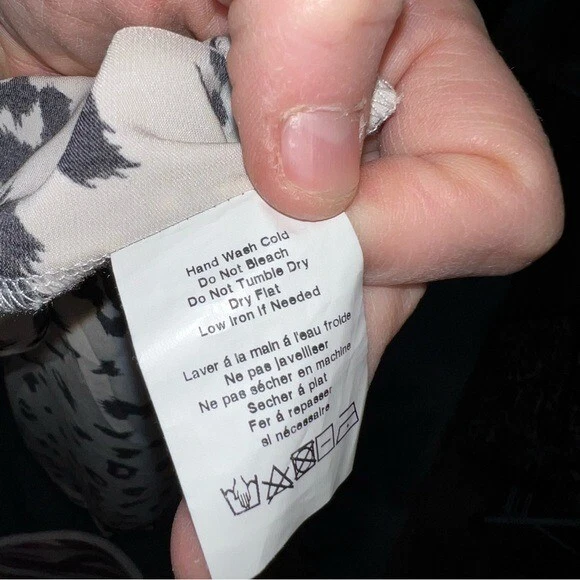 Camisa leve semi transparente leopardo branco exuberante tamanho médio - Imagem 3 de 4