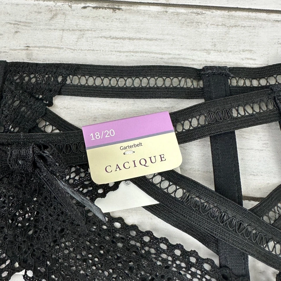 NOVO!!! Lingerie sexy preta com cinto de liga Cacique feminino plus 18/20 renda - Imagem 2 de 4