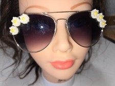 Summer Lovin' Women's Daisy Flower Aviator Sunglasses Gold w/ Purple Gradient
