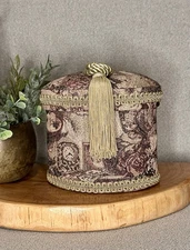 Vintage Victorian Brocade Tapestry Storage/Trinket/Sewing Box Padded Lid Tassel