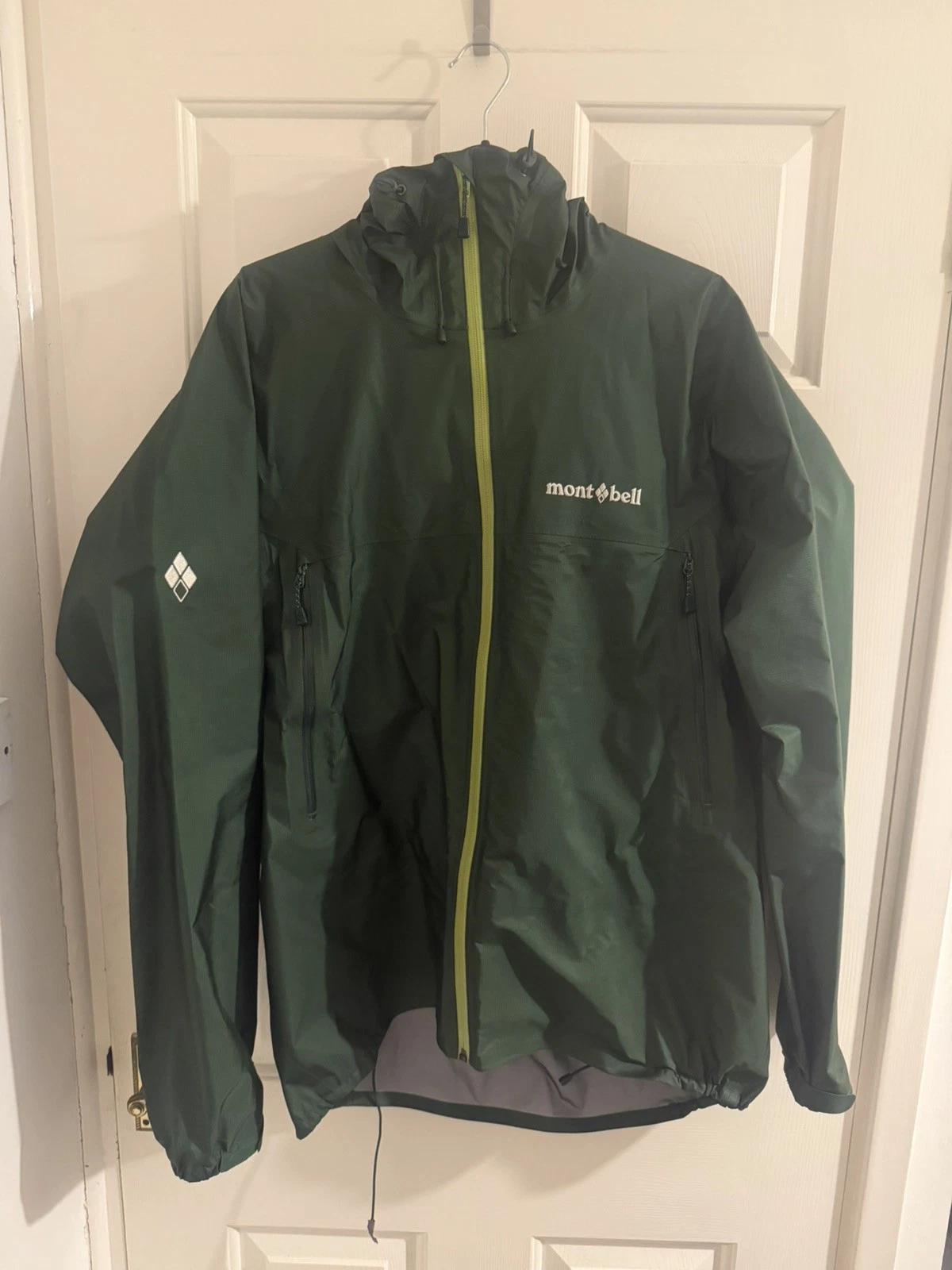 Montbell Gore-tex Storm cruiser Jacket
Opens in a new window or tab