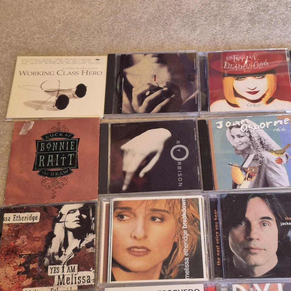 LOT OF 25 Mixed Lot CDs ROCK POP Santana, Eagles, Dylan, Patti Smith, Styx, Cher Foto 3 de 4