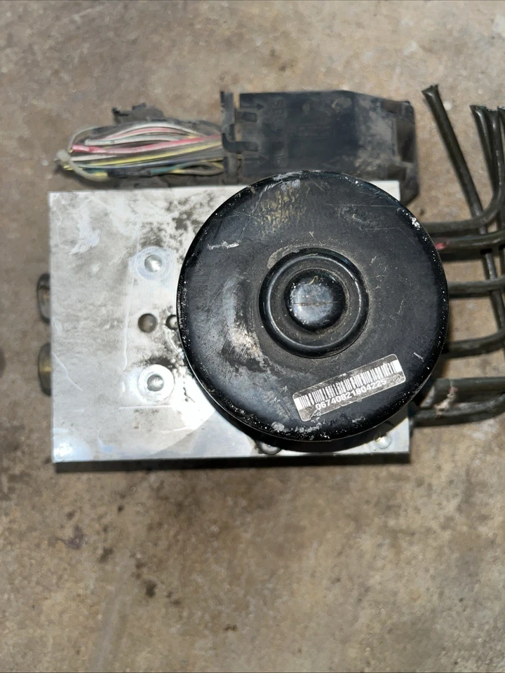 1997-2003 Jaguar XJ8 XJR XK8 XKR / 2000-2002 S-Type ABS DSC Pump Module ATE OEM - Image 2 of 4